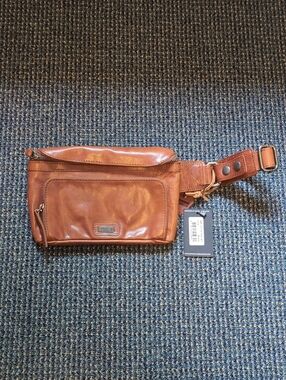 NWT Spike & Sparrow Brown Leather Waist Bag